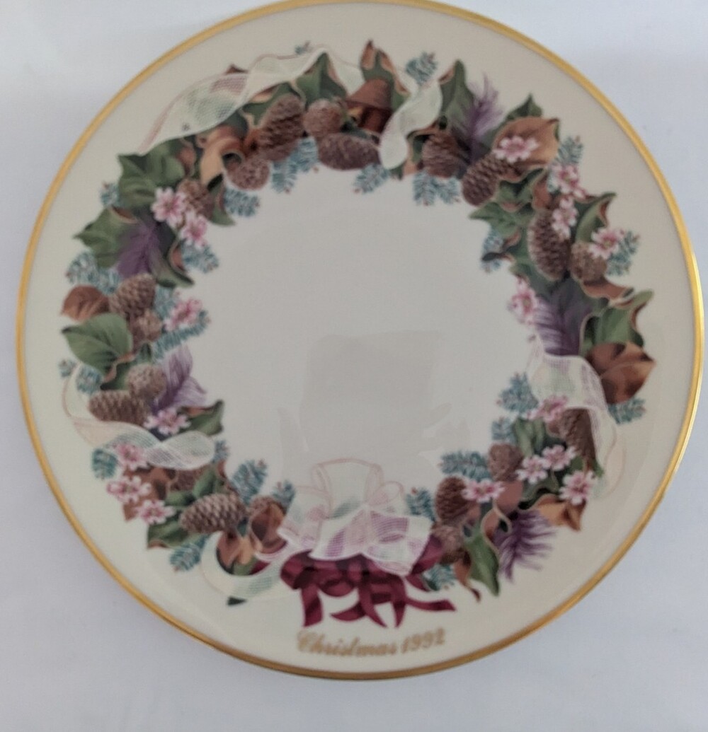 Lenox 1992 Colonial Christmas Wreath Plate #12 North Carolina Limited Edition - Picture 2 of 11
